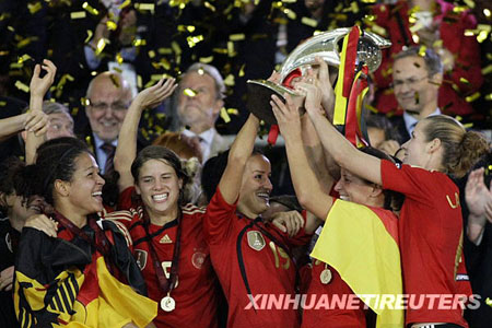 فوز المنتخب الالمانية بالبطولة الأوربية لكرة القدم للنساء 10 سبتمبر الحالى 