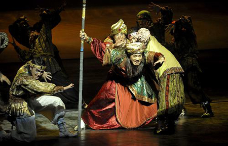 مسرحية صينية راقصة ضخمة تعرض في القاهرة 