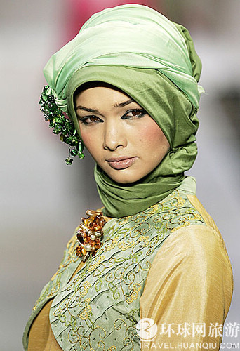 المسلمات يحببن الموضة