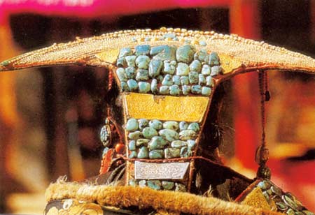 مجوهرات المرأة التبتية ـــ أناقة ورقي وحضارة