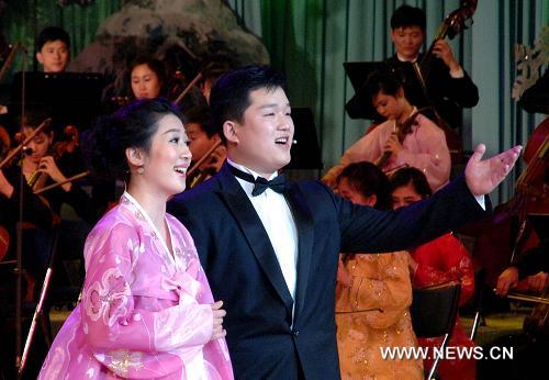 حفل موسيقي بمناسبة عيد الربيع في كوريا الشمالية 