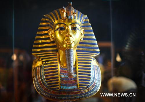 لمس التاريخ في المتحف المصري 