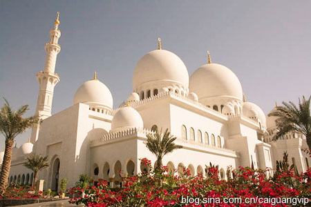  مسجد الشيخ زايد في أبو ظبي، أفخر مسجد في العالم