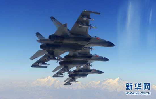 تكشف القوات الجوية الصينية عن صور سرية لمقاتلات من زاوية النظر الجوية (17)