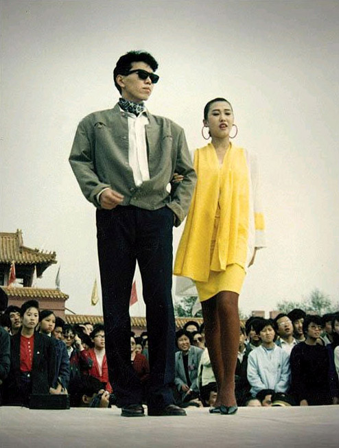 لقطات لعارضات صينيات في الثمانينات  (8)