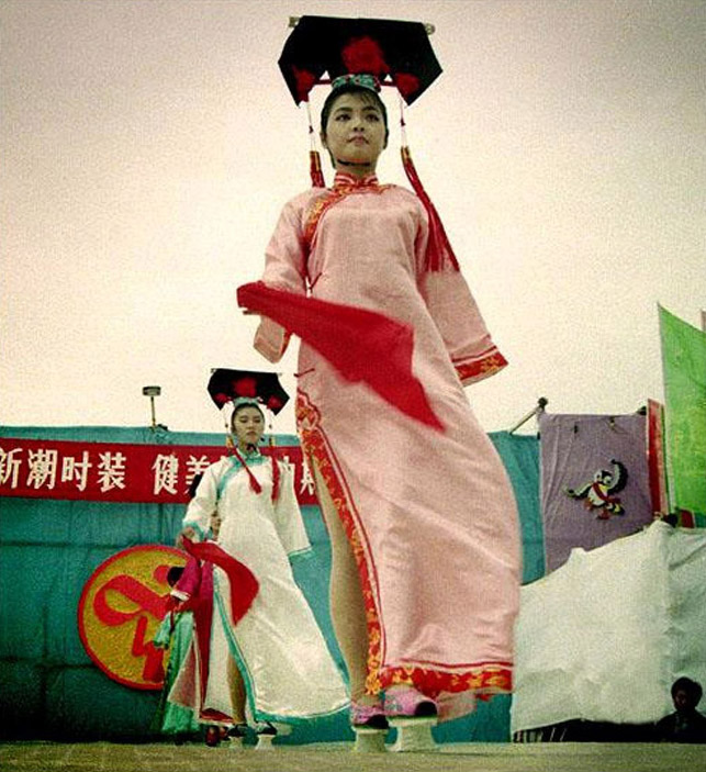 لقطات لعارضات صينيات في الثمانينات  (4)