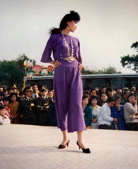 لقطات لعارضات صينيات في الثمانينات  (3)