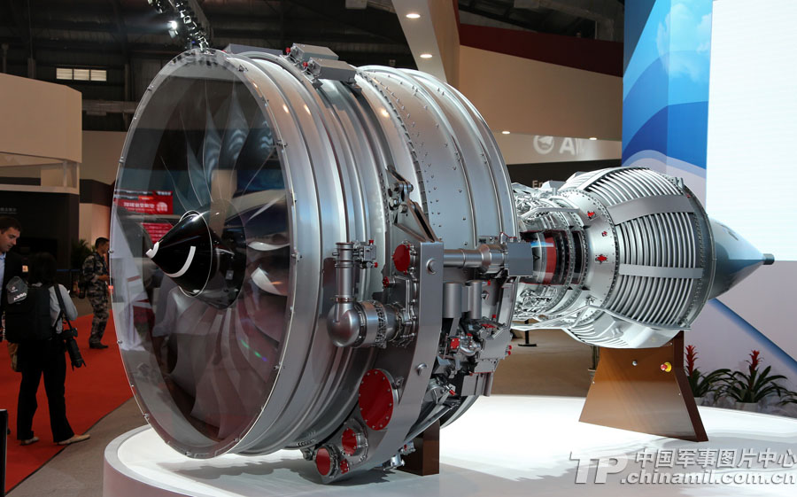 محركات الطائرات الجديدة في معرض تشوهاي للطيران 2012