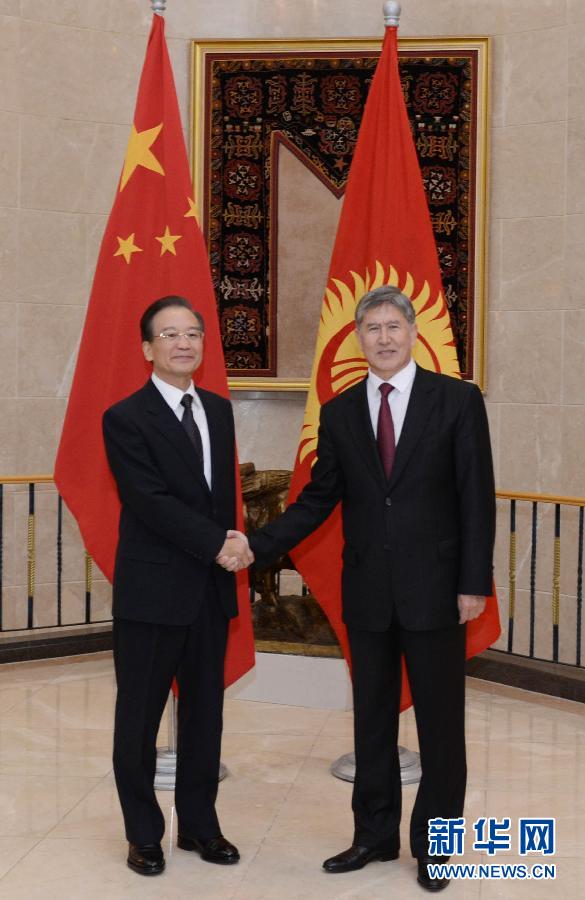 الصين وقرغيزستان تتفقان على تعزيز التعاون (2)