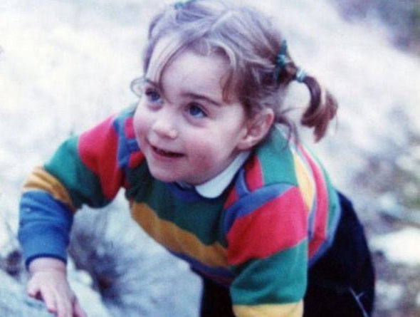 صور نادرة للأمير ويليام والأميرة كيت ميدلتون خلال طفولتهما 
