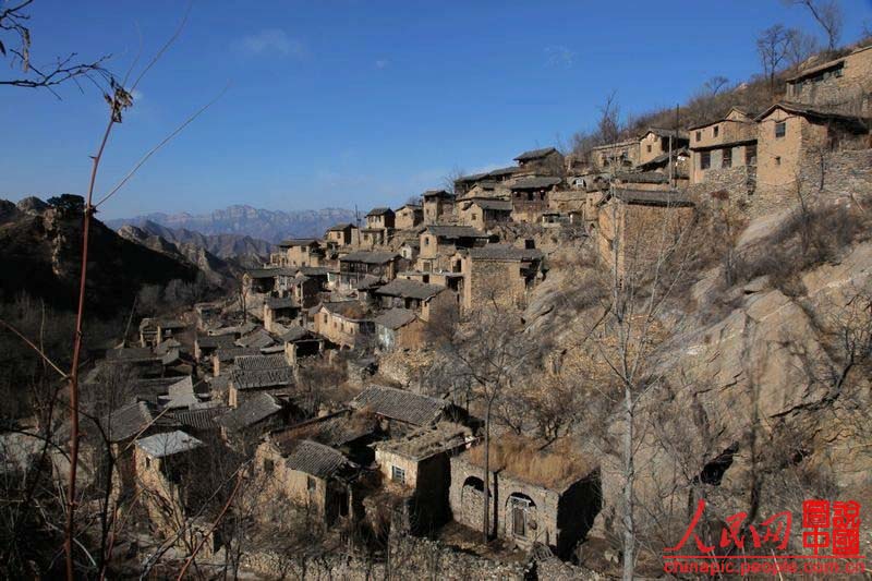 قرية داه بين : قصر بوتالا في الجبال (19)