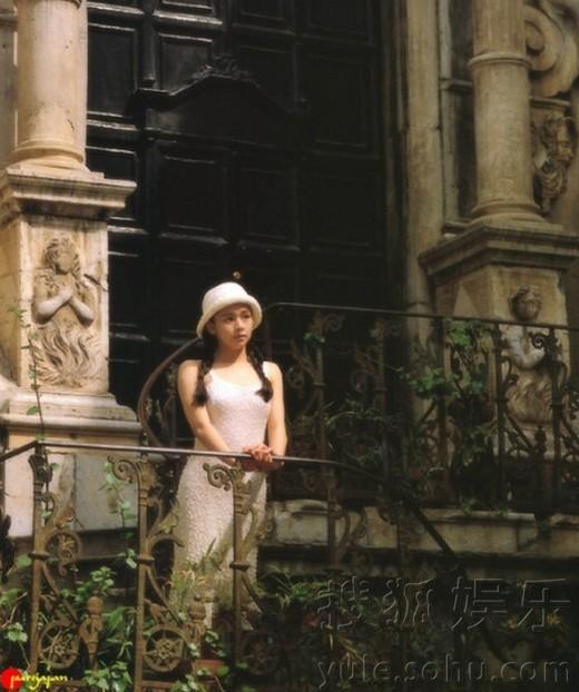 صور للممثلة الصينية شيوي رو شيوان في ال15 من العمر 