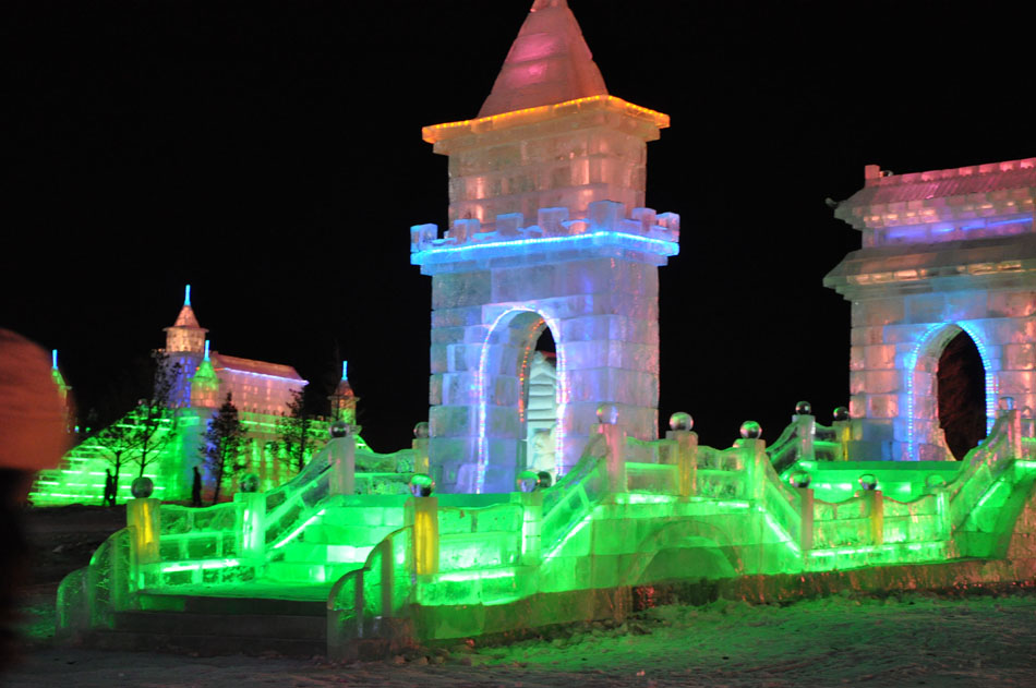 إفتتاح الدورة ال14 من مهرجان الجليد الدولي الصيني الروسي المنغولي  (7)