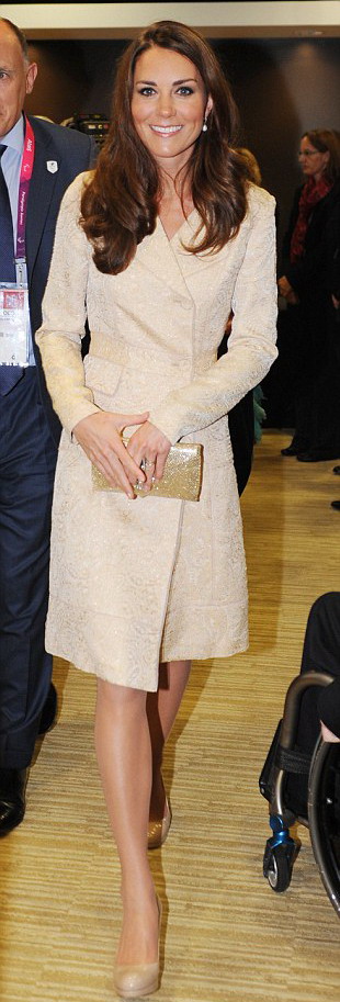 لمحة عن أساليب الموضة لكيت الأميرة البريطانية (2)