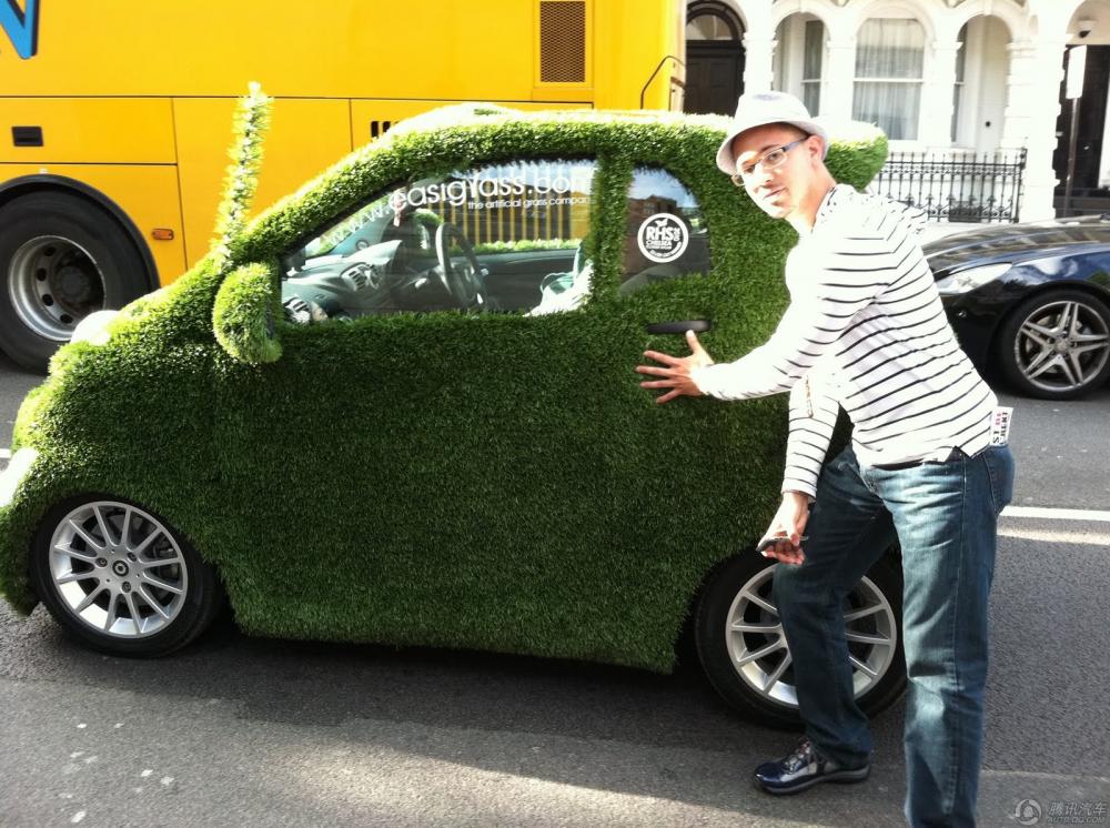 السيارات "الخضراء" الفريدة المكسوة بالعشب تظهر على الطرقات  (6)