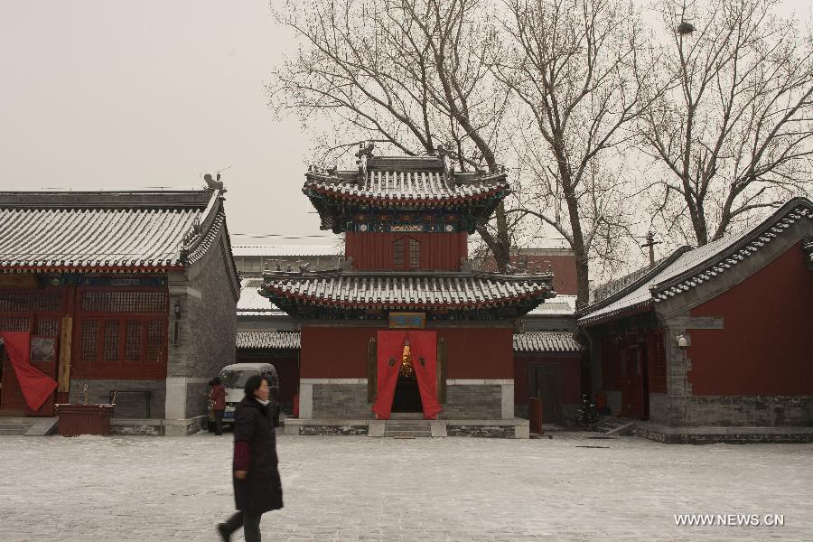 مواصلة تساقط الثلوج علي شمال الصين (4)
