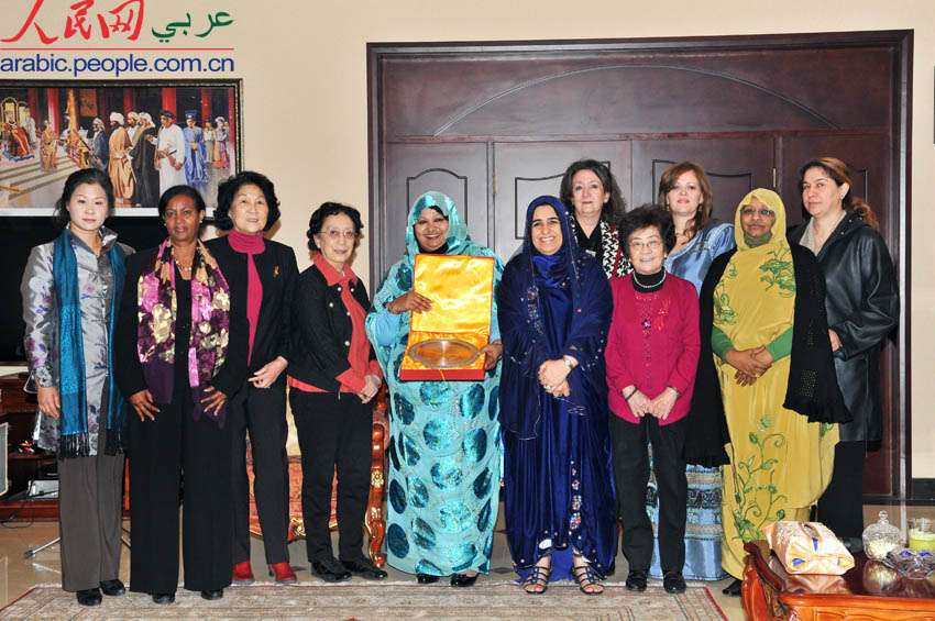 حفل وداع لزوجة سفير السودان في منزل حرم سفير سلطنة عمان لدى الصين (2)