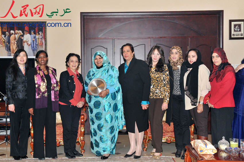 حفل وداع لزوجة سفير السودان في منزل حرم سفير سلطنة عمان لدى الصين (5)