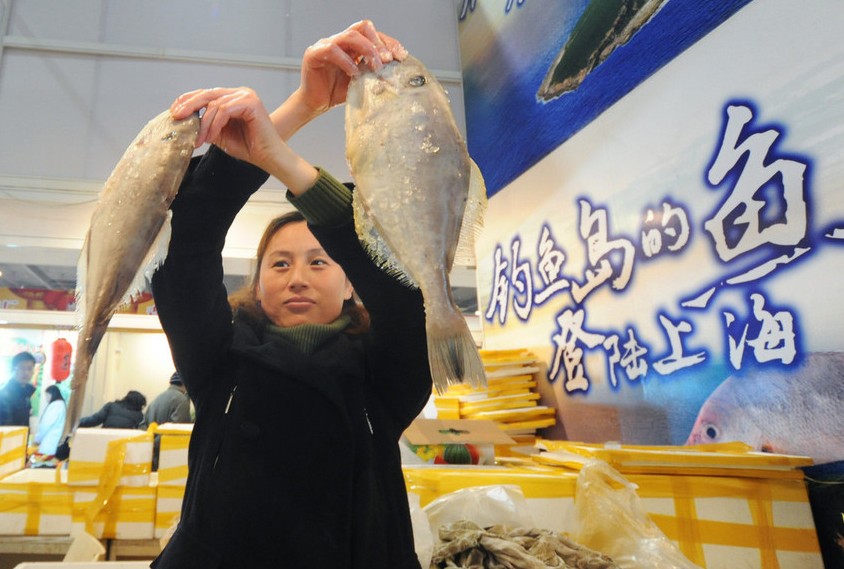 رواج كبير لسمك جزر دياويوي في سوق شنغهاي