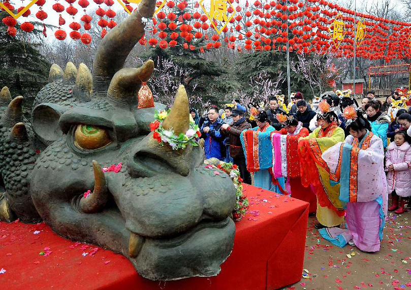العادات والتقاليد فى وسط الصين خلال عيد الربيع  (12)