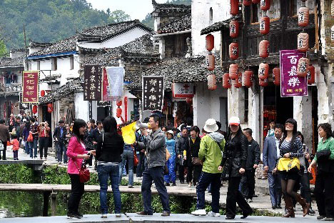 توقعات بأن يصل عدد السياح الصينيين 200 مليون سائح خلال عطلة عيد الربيع  