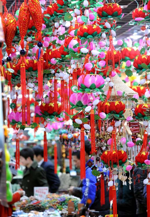 نانجينغ تستضيف مهرجان الفوانيس للاستقبال عيد الربيع (3)