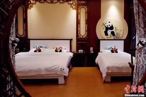 افتتاح أول فندق يتبنى مفهوم الباندا العملاقة بسيتشوان