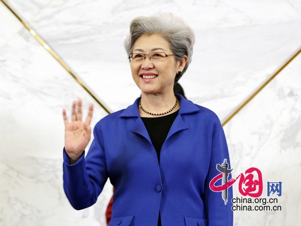 فو يينغ...أول سيدة تصبح متحدثة باسم المجلس التشريعي الصيني 