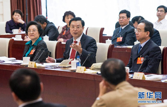 نائب رئيس مجلس الدولة الصينى يحث على إقامة علاقات اوثق عبر المضيق