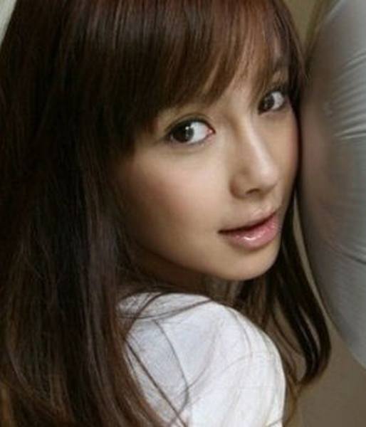 تسريحات الشعر المختلفة والرائعة للممثلة الصينية "آنجل بيبي"  (16)