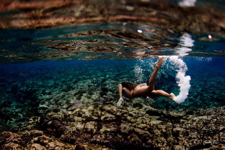 مصورة أمريكية تأخذ صورا مذهلة ورائعة تحت المياه  (26)