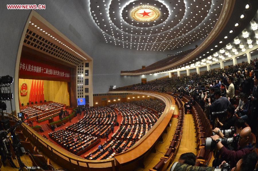 أعلى هيئة تشريعية صينية تعقد اجتماعها الختامي لدورتها السنوية