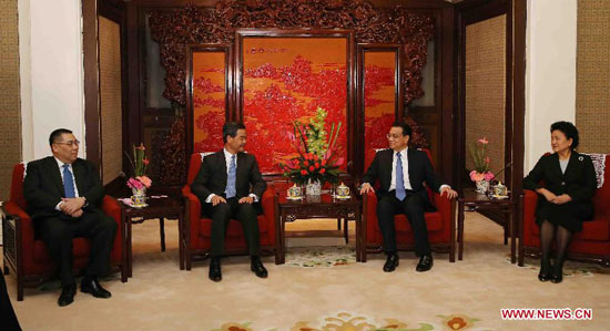 رئيس مجلس الدولة الصينى يعرب عن الدعم الكامل لحكومتى هونج كونج وماكاو 