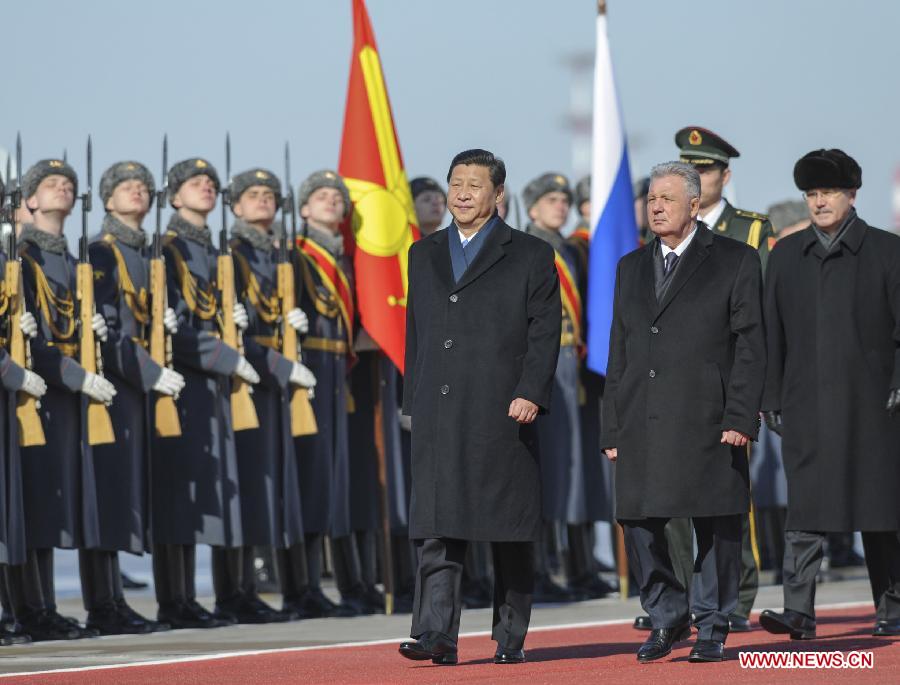    الرئيس الصينى شي جين بينغ يصل الى موسكو (2)
