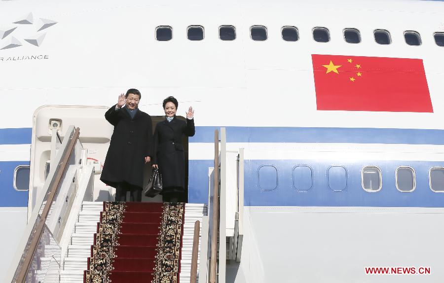     الرئيس الصينى شي جين بينغ يصل الى موسكو