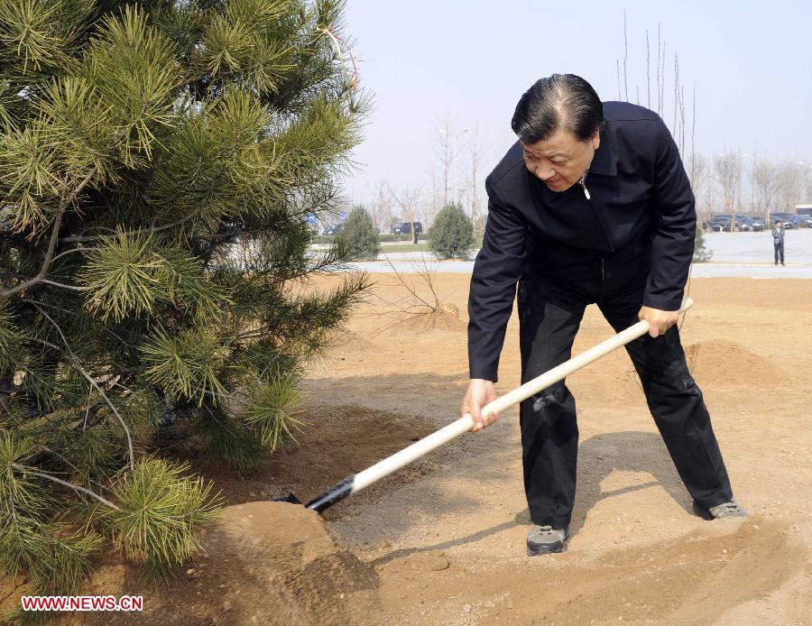 الرئيس الصيني يزرع أشجارا للترويج لمفهوم "الصين الجميلة" (5)