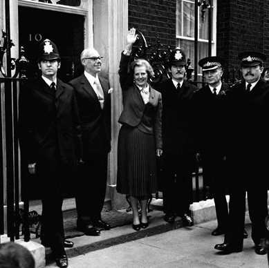 وفاة رئيسة الوزراء البريطانية السابقة مارغريت ثاتشر بعد إصابتها بسكتة دماغية (12)