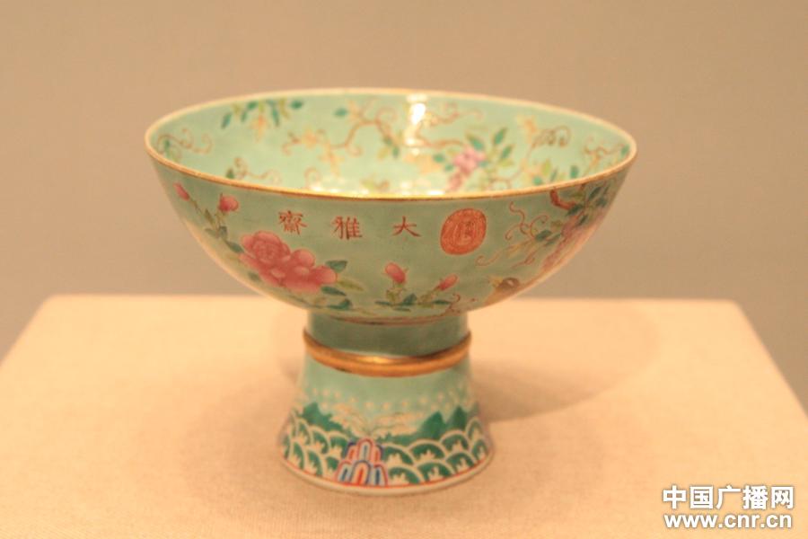 معرض الخزفيات للإمبراطورة الأم  تسي شي يقام في متحف العاصمة ببكين (15)