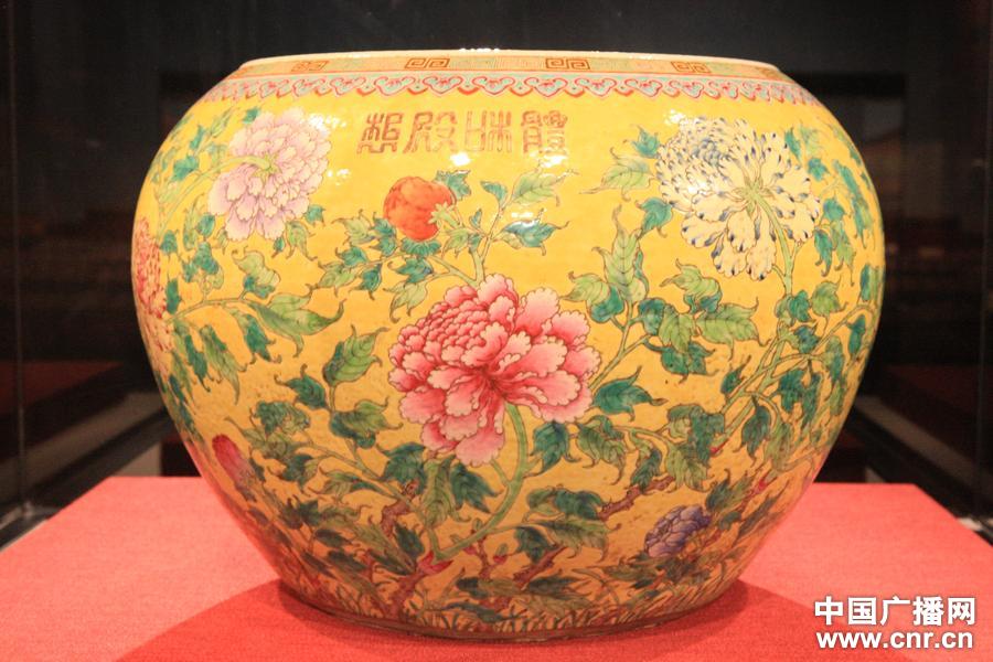 معرض الخزفيات للإمبراطورة الأم  تسي شي يقام في متحف العاصمة ببكين (14)