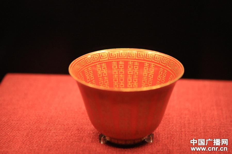 معرض الخزفيات للإمبراطورة الأم  تسي شي يقام في متحف العاصمة ببكين (6)