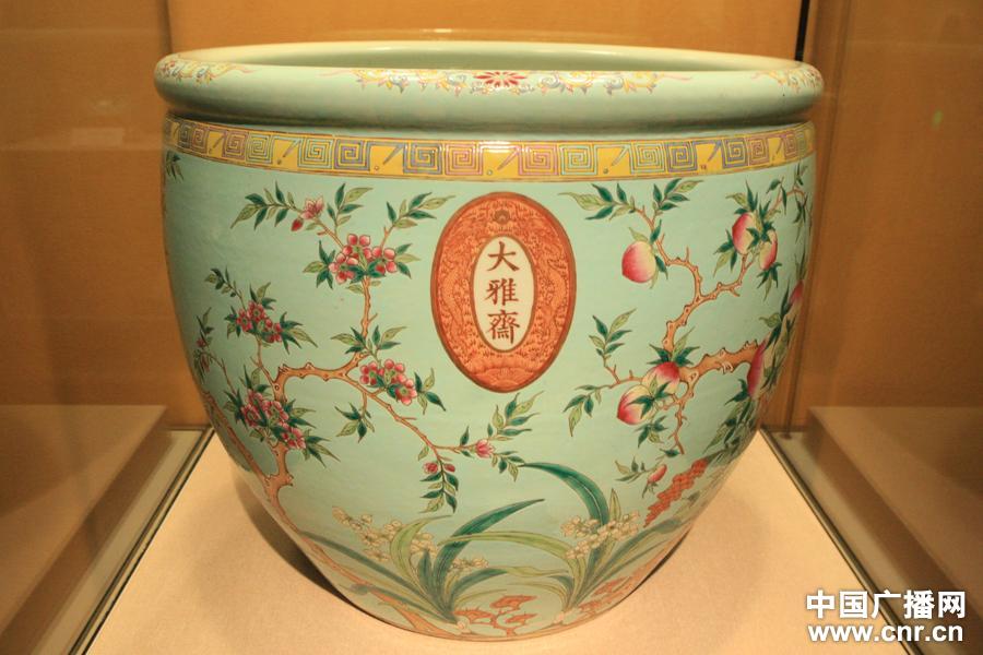معرض الخزفيات للإمبراطورة الأم  تسي شي يقام في متحف العاصمة ببكين (4)