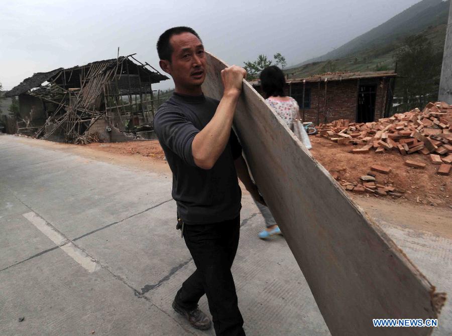 ارتفاع عدد قتلى زلزال الصين إلى 179 شخصا (11)