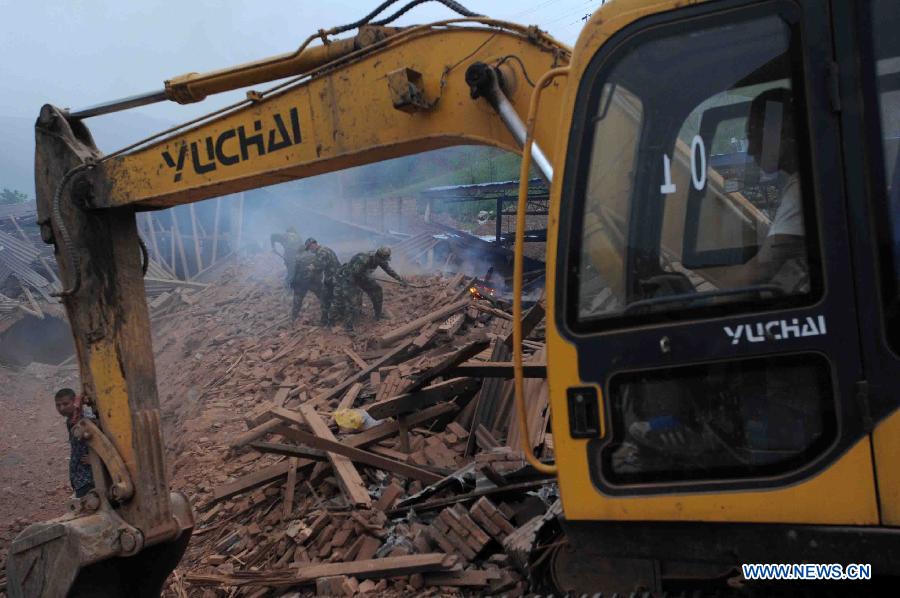 ارتفاع عدد قتلى زلزال الصين إلى 179 شخصا (5)