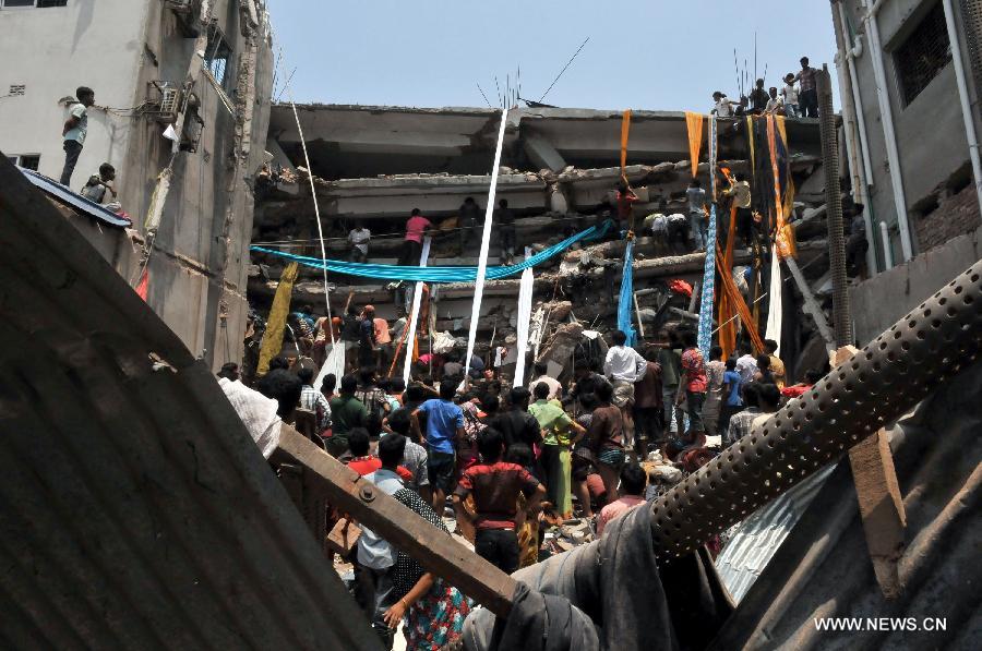 تأكد مصرع 70 فى انهيار مبنى ببنجلاديش (5)