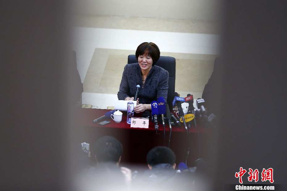 تعيين لانغ بينغ مدربة رئيسية للمنتخب الوطني للكرة الطائرة النسائية  (9)