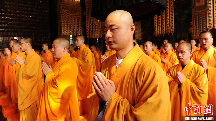 معهد الدراسات البوذية على سفح جبل آمي بسيتشوان الصينية (18)