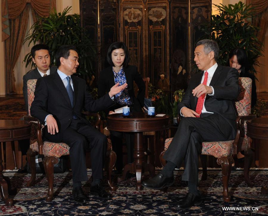 رئيس الوزراء: سنغافورة على ثقة تامة بتنمية الصين