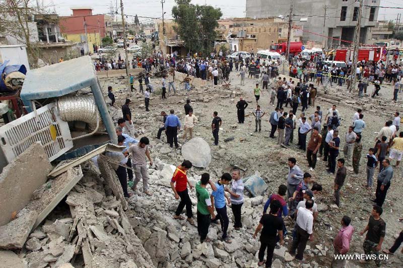 مقتل 10 أشخاص وجرح 15 آخرين في العراق