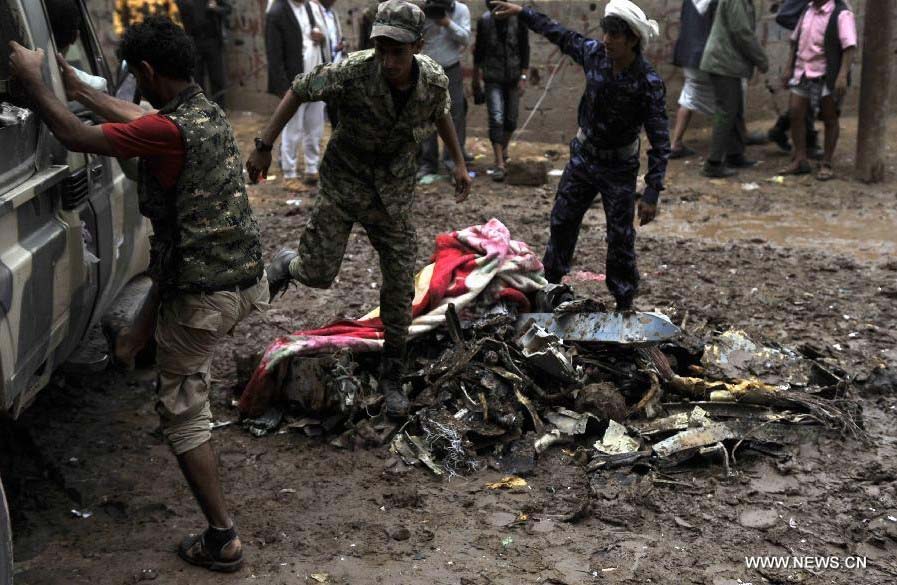  سقوط طائرة عسكرية وسط صنعاء يثير القلق بين اليمنيين