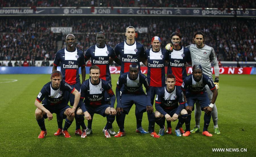 ديفيد بيكهام يحتفل بعد تتويج باريس سان جرمان بلقب الدوري الفرنسي (21)